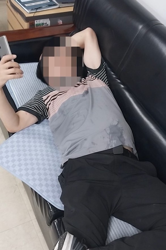 지난달 초 한 민원인이 자신의 소란 행위 제지하는 청원경찰의 머리 가격