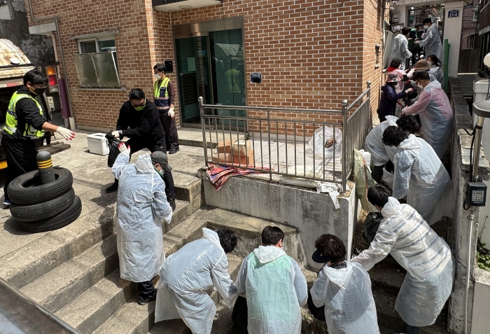 서대문구 홍제3동 폐기물 청소로 저장강박 가구 환경개선